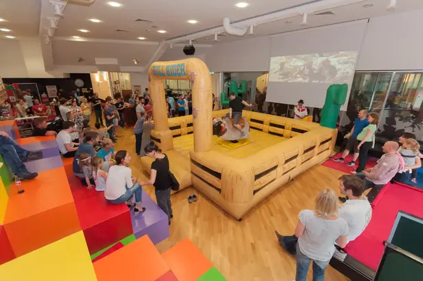 Friends, Family and Bull Riding: GameDuell’s Western Barbecue Friends, Family and Bull Riding: GameDuell’s Western Barbecue