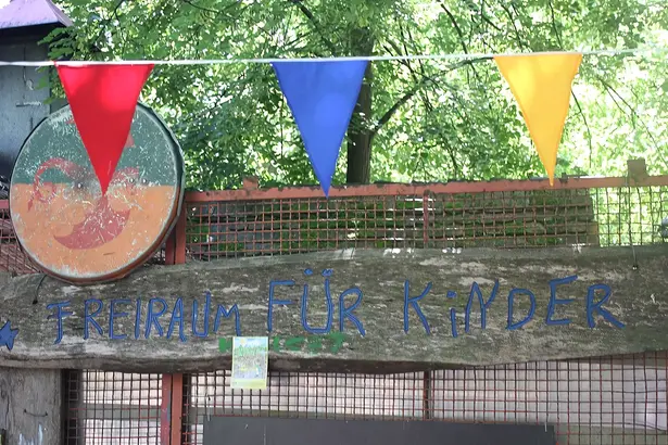 Donation to the children’s paradise Kolle 37 in the heart of Berlin